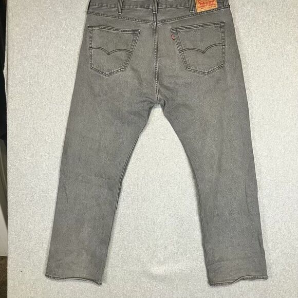 Levi's 501 Men's Size 42x30 Gray Straight Leg Jeans Relaxed Western Yellowstone - Picture 5 of 10